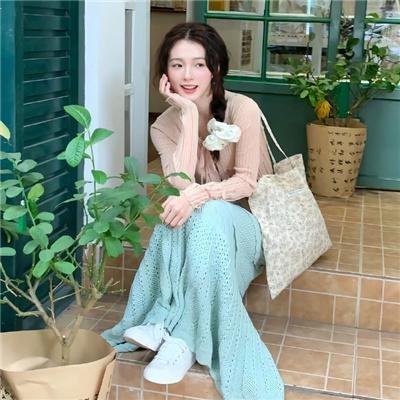 芙蓉花开待君折